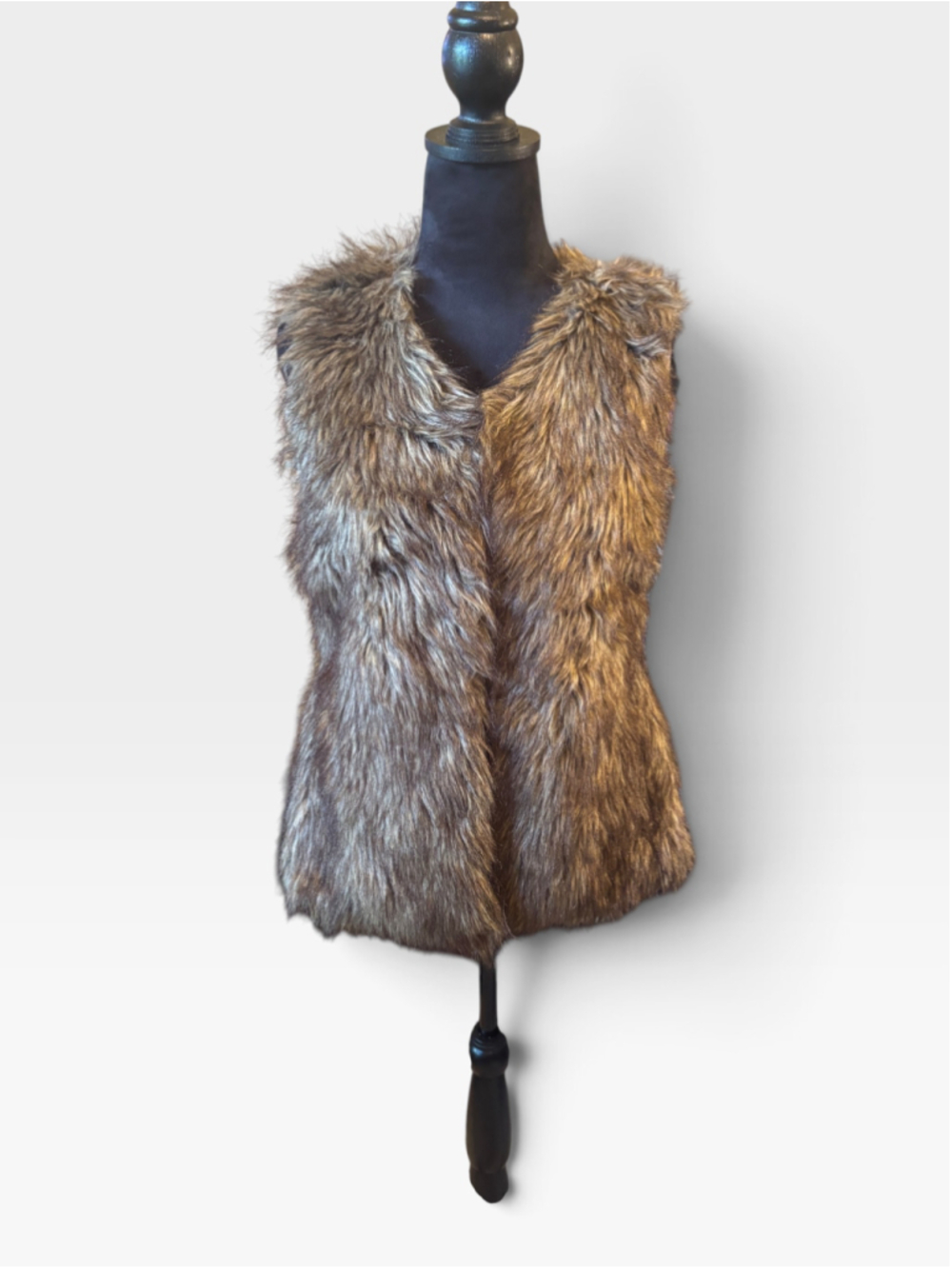 rue 21 Women's Brown Furry Vest - Size L